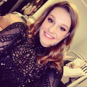 Meet your Posher, Hannah